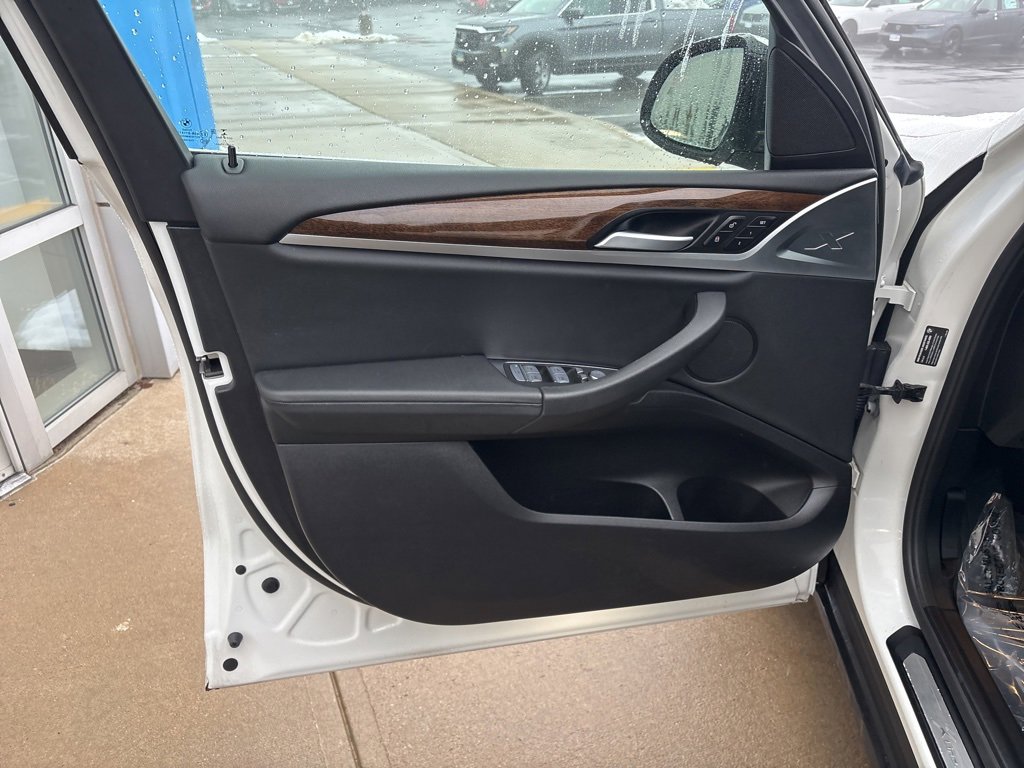 Used 2021 BMW X3 xDrive30i w/ Premium Package image 11