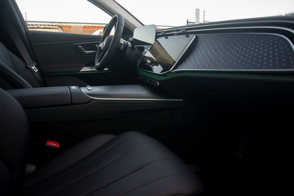 Certified 2025 Mercedes-Benz E 350 4MATIC Sedan image 29