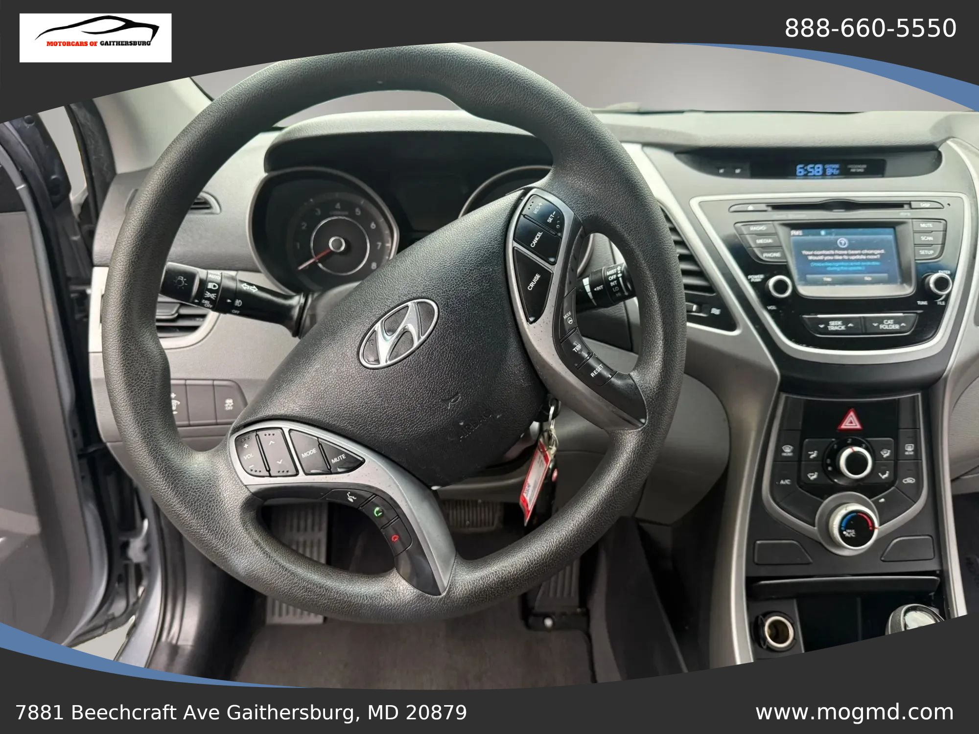 Used 2015 Hyundai Elantra SE w/ Option Group 02 FWD image 18