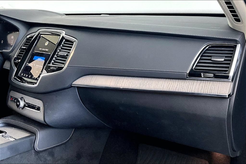 Used 2025 Volvo XC90 T8 Ultra w/ Lounge Package AWD/4WD image 19