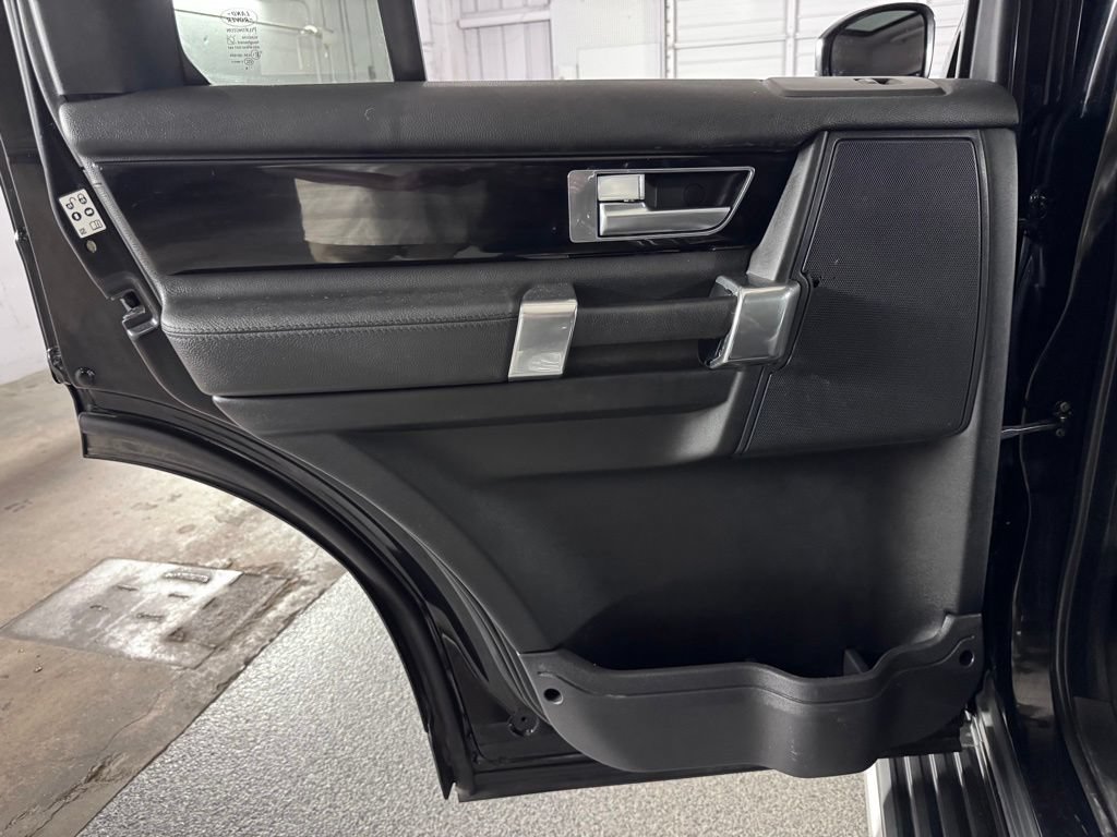 Used 2016 Land Rover LR4 AWD/4WD image 44