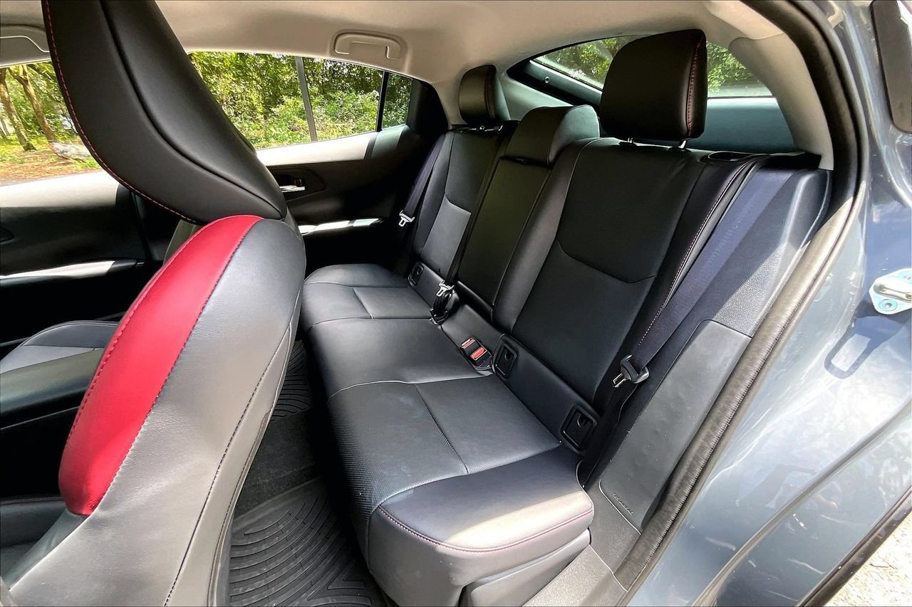 Used 2024 Toyota Prius Prime FWD image 19