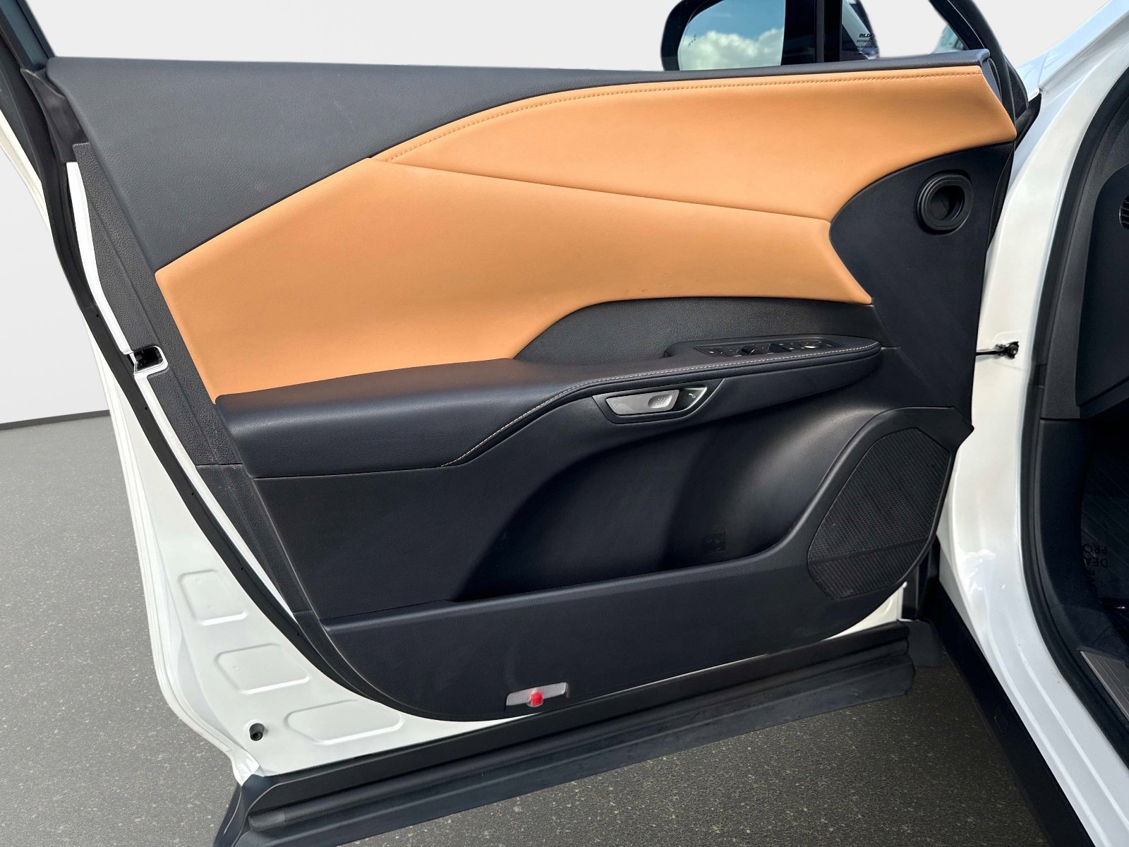 Used 2023 Lexus RX 350 Premium Plus w/ Accessory Package image 17