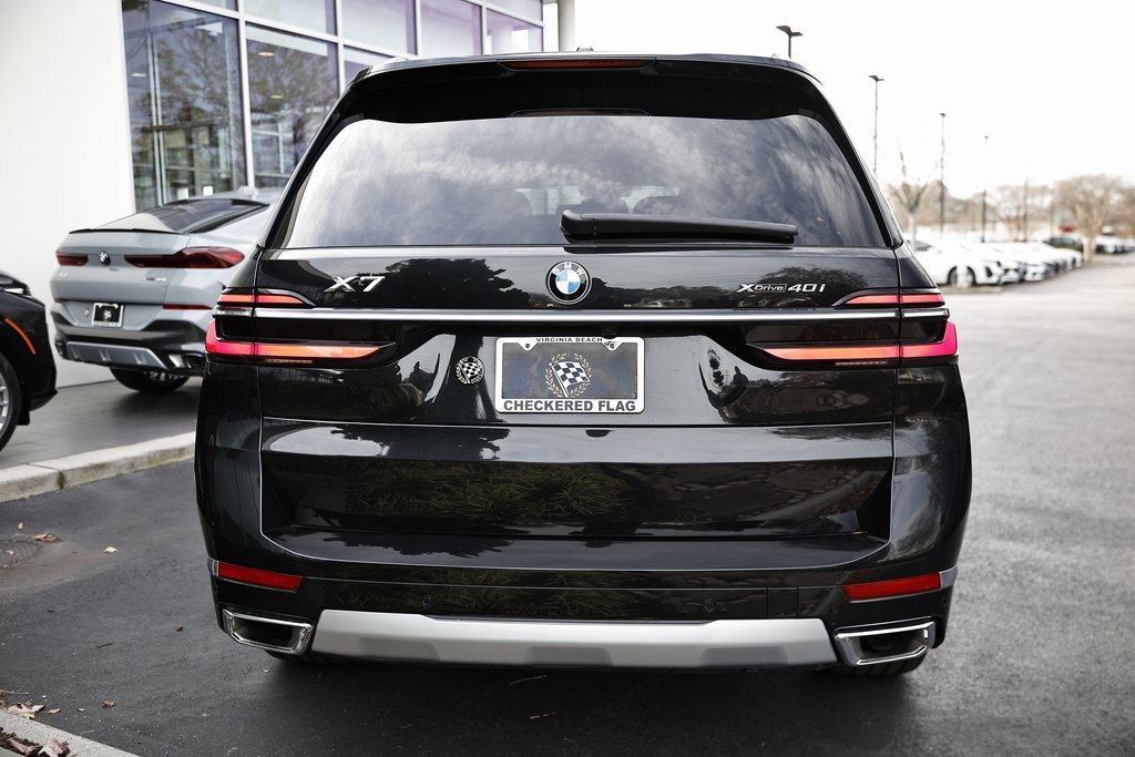 Used 2023 BMW X7 xDrive40i image 10