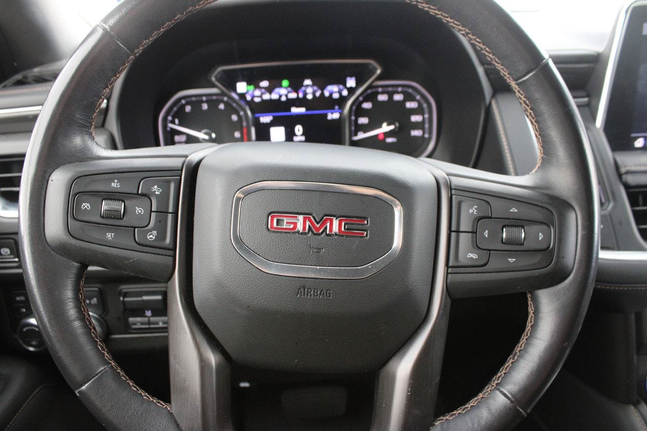 Used 2021 GMC Yukon AT4 w/ AT4 Premium Plus Package AWD/4WD image 12