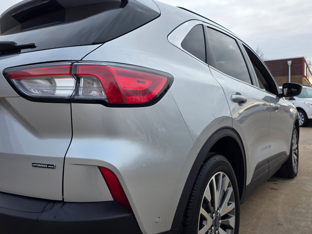 Used 2020 Ford Escape Titanium w/ Titanium Premium Package 2.0 image 19