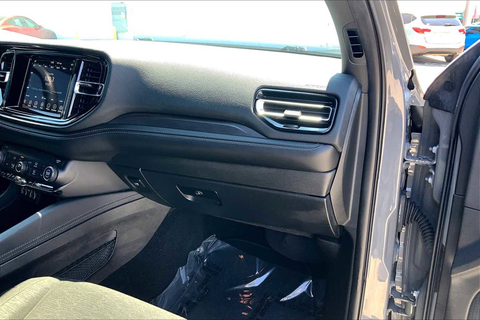 Used 2023 Dodge Durango SXT Launch Edition image 53