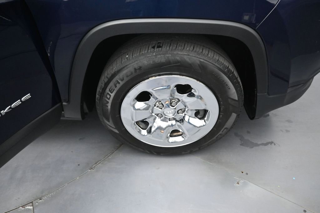 Used 2016 Jeep Cherokee Sport AWD/4WD image 28