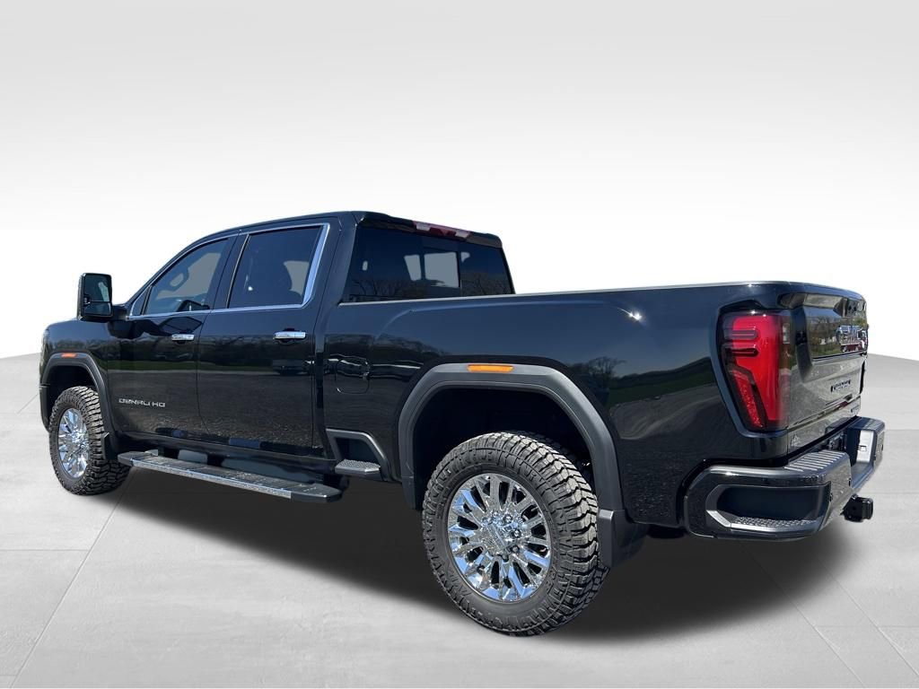 Used 2024 GMC Sierra 2500 Denali AWD/4WD image 17