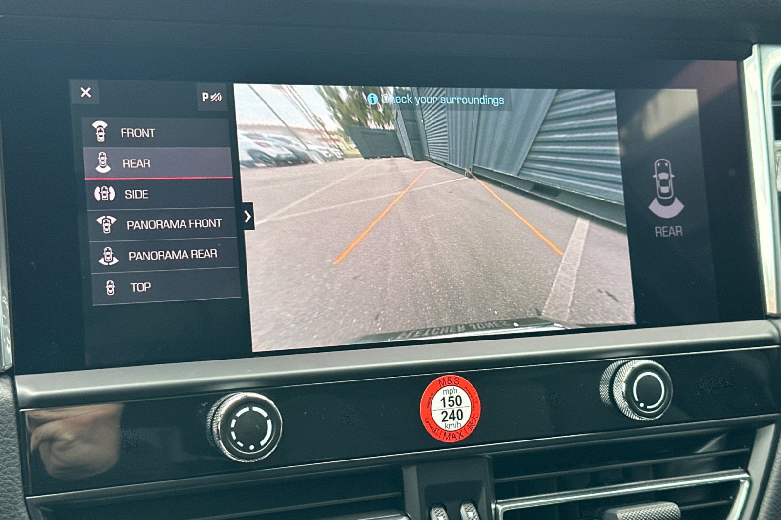 Used 2025 Porsche Macan image 20