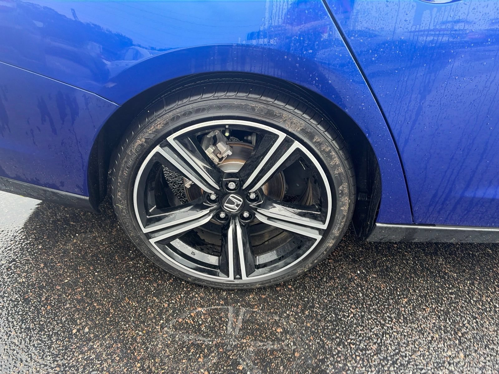Used 2024 Honda Accord Sport image 10