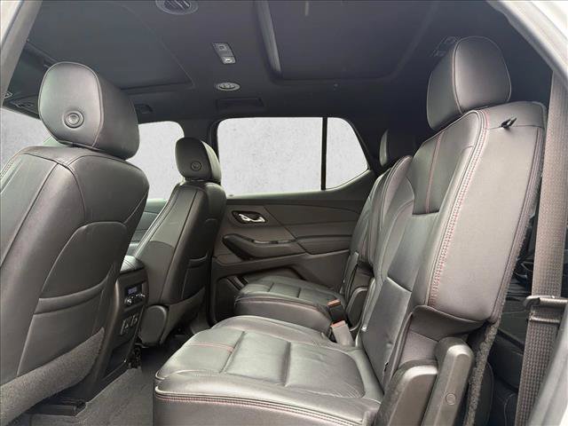 Used 2022 Chevrolet Traverse RS w/ LPO, Floor Liner Package AWD/4WD image 23