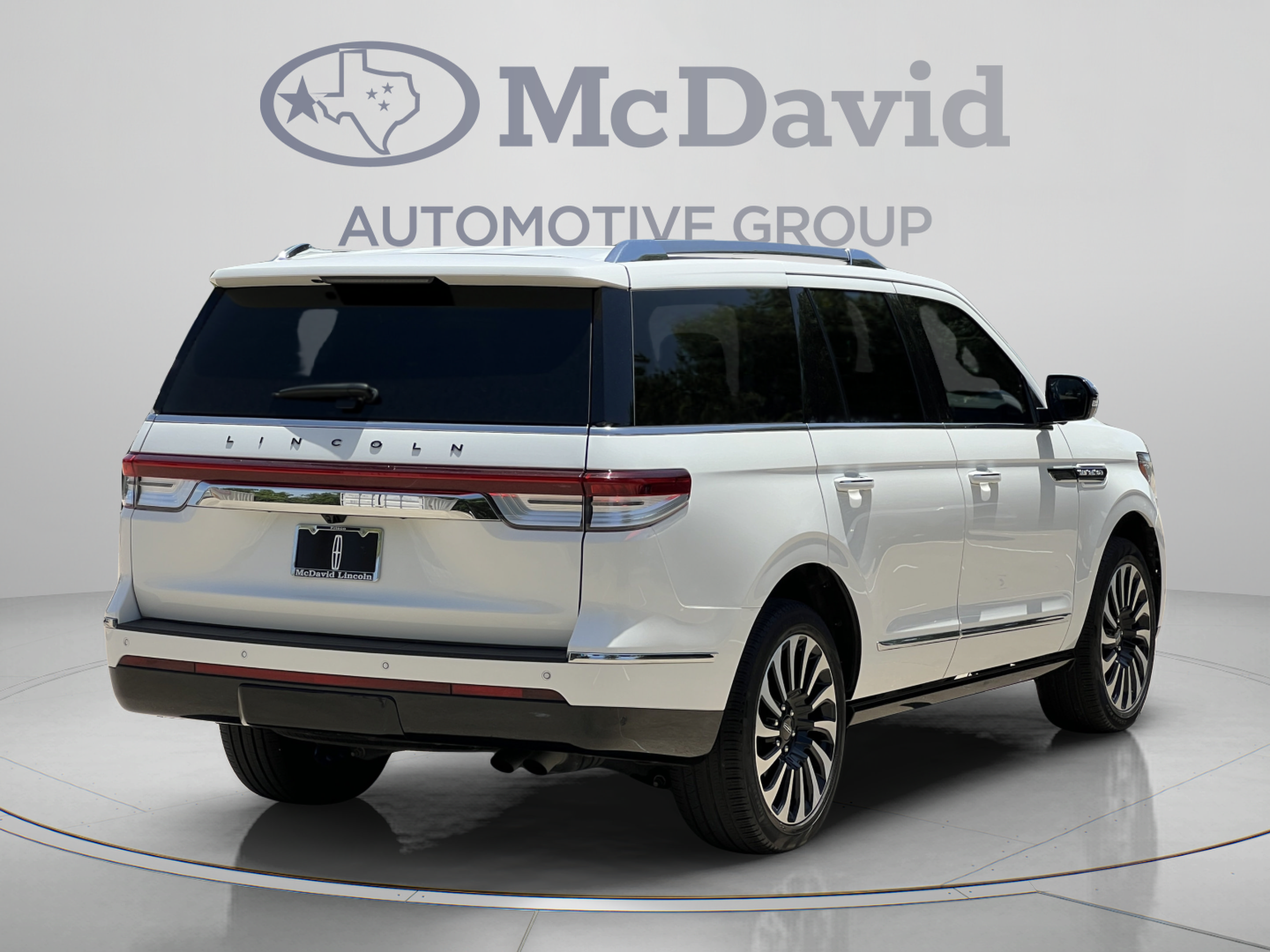 Used 2023 Lincoln Navigator Black Label AWD/4WD image 7