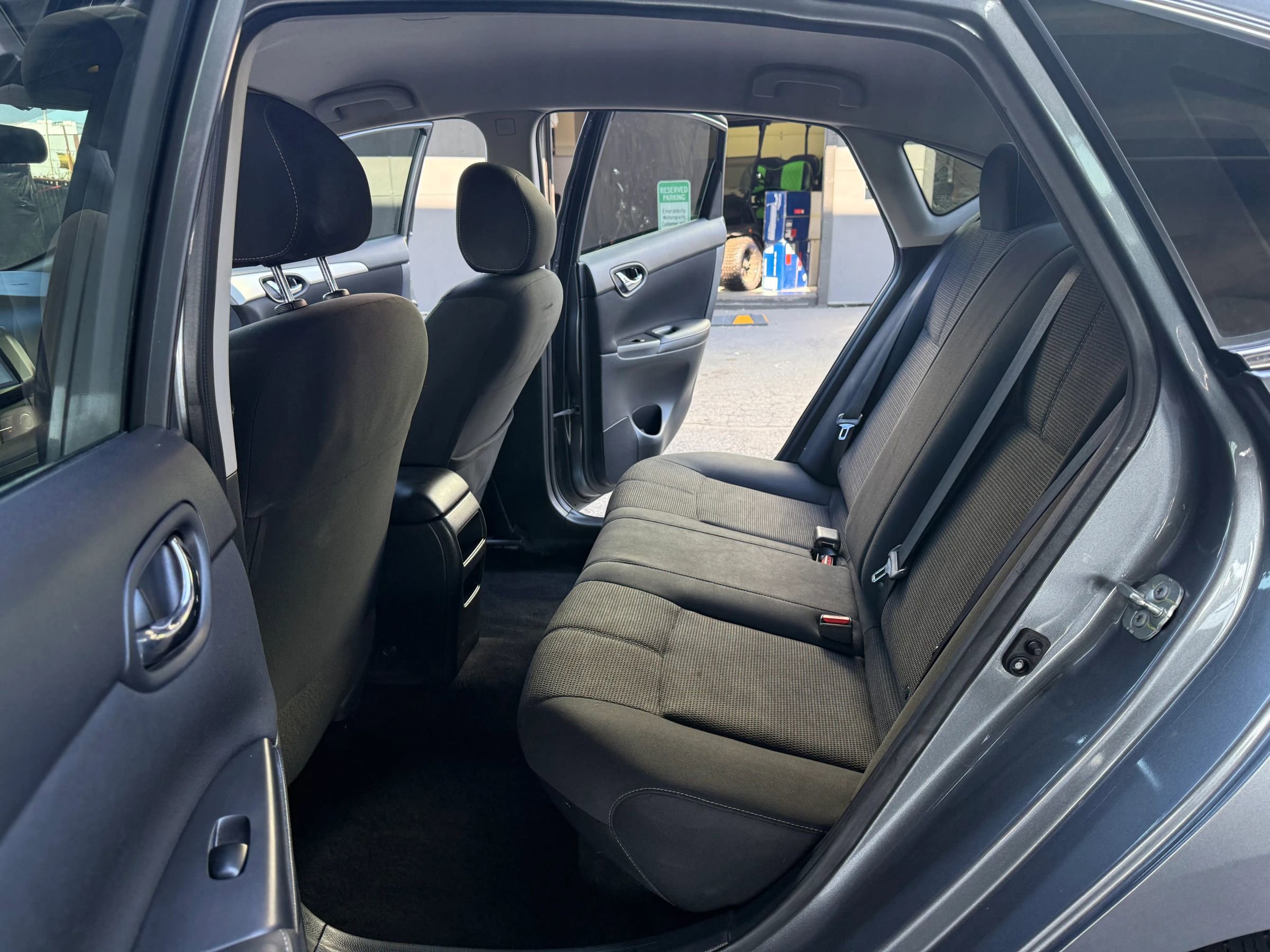 Used 2018 Nissan Sentra S image 11