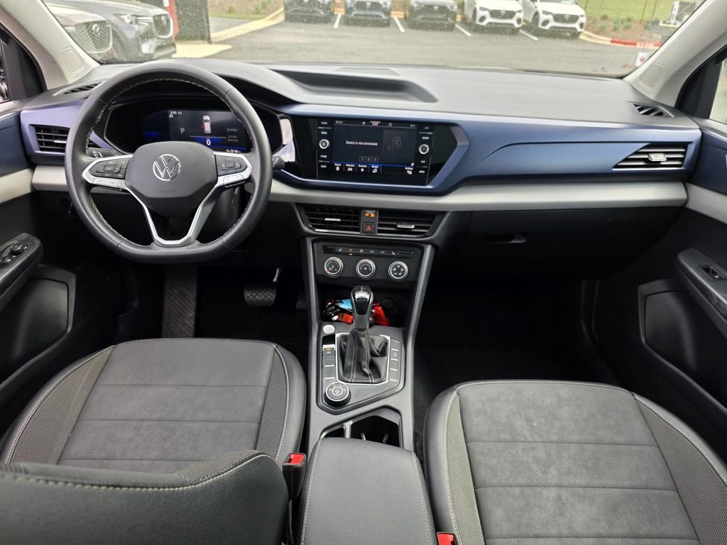 Used 2022 Volkswagen Taos SE w/ Panoramic Sunroof Package image 25