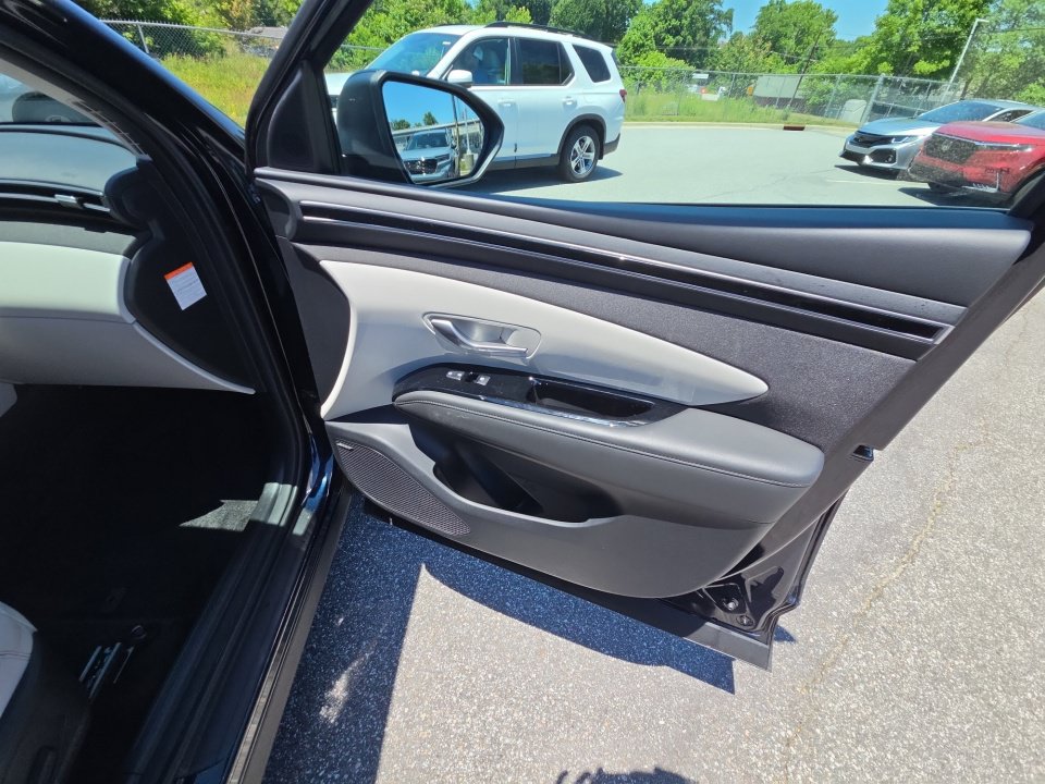 Used 2024 Hyundai Tucson Limited AWD/4WD image 35