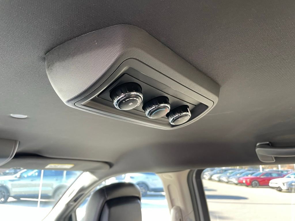 Used 2019 Dodge Grand Caravan SXT image 23