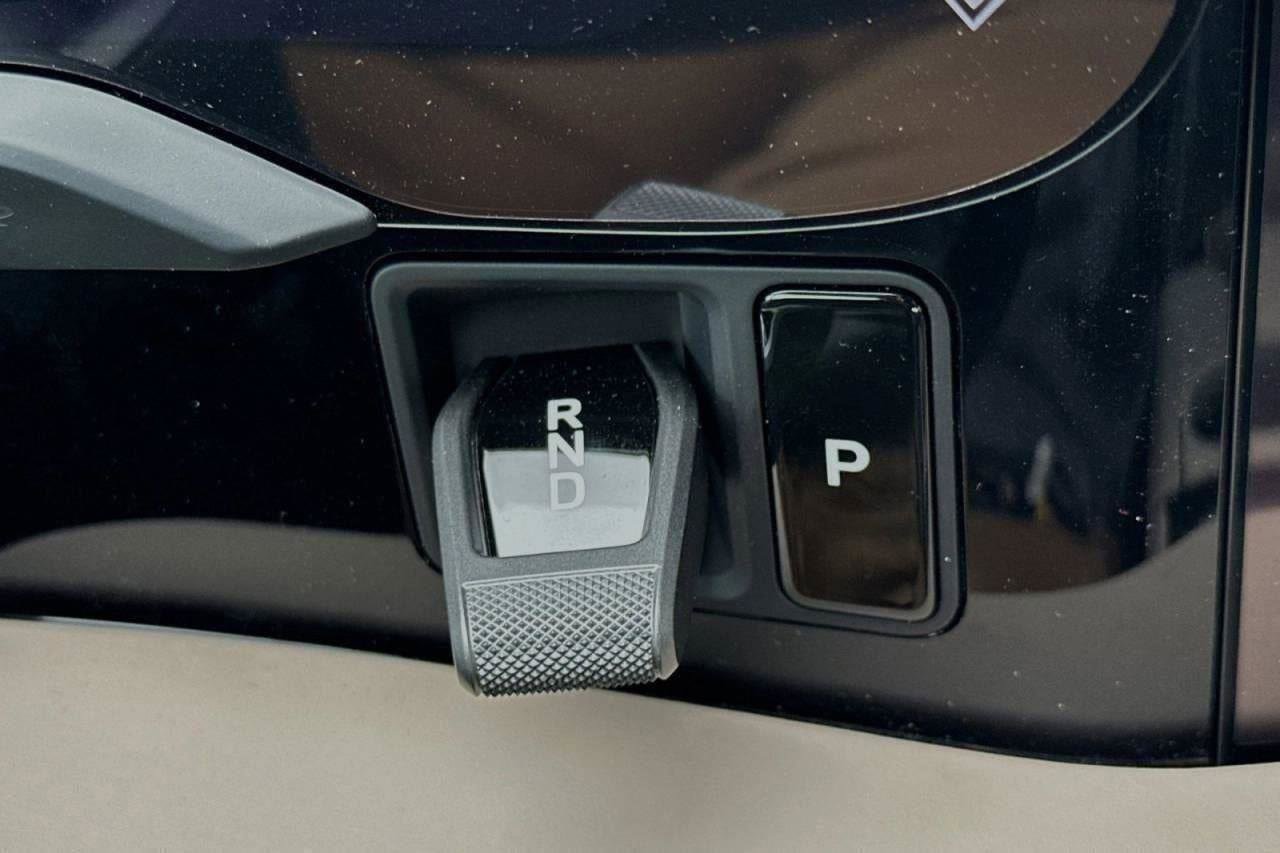 New 2025 Porsche Taycan 4S image 64