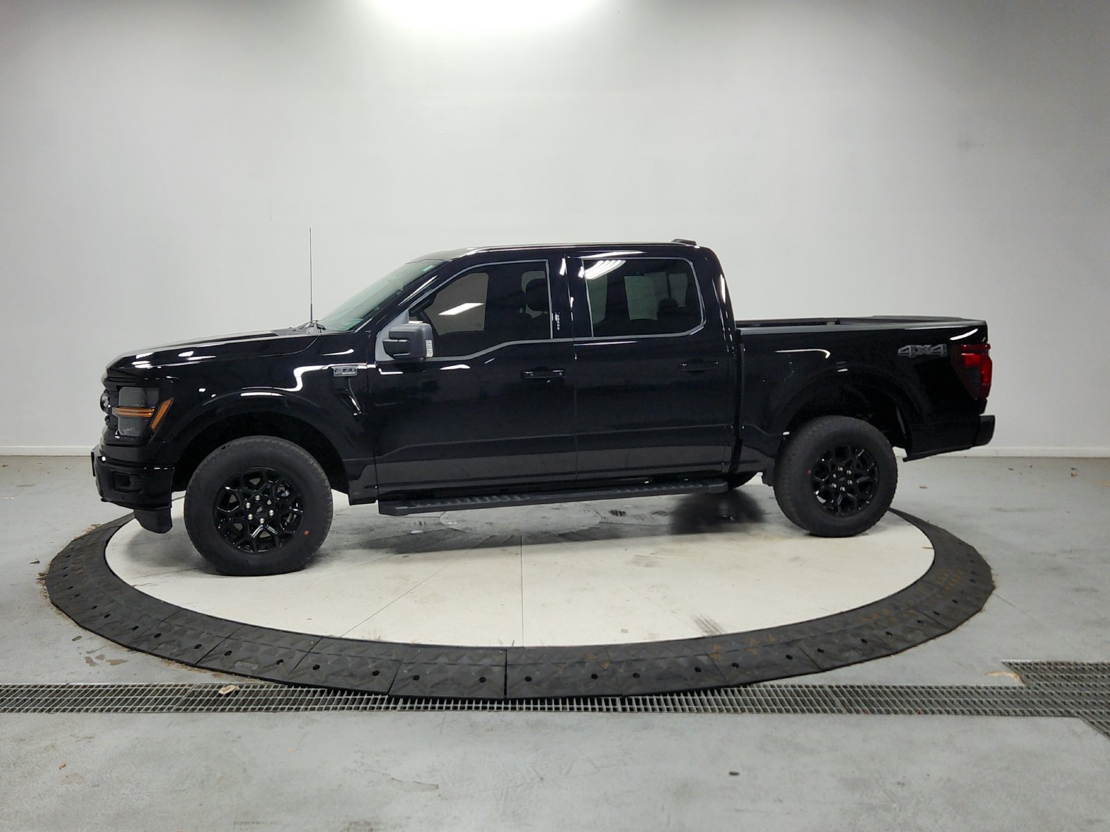 Used 2024 Ford F150 XLT w/ Equipment Group 302A MID AWD/4WD image 5