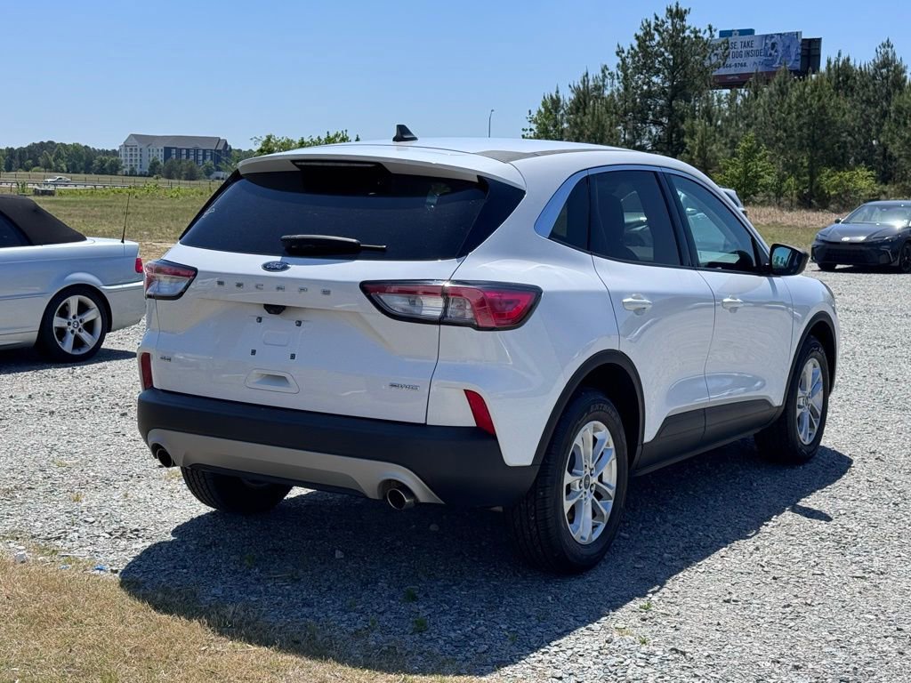 Used 2022 Ford Escape SE AWD/4WD image 6