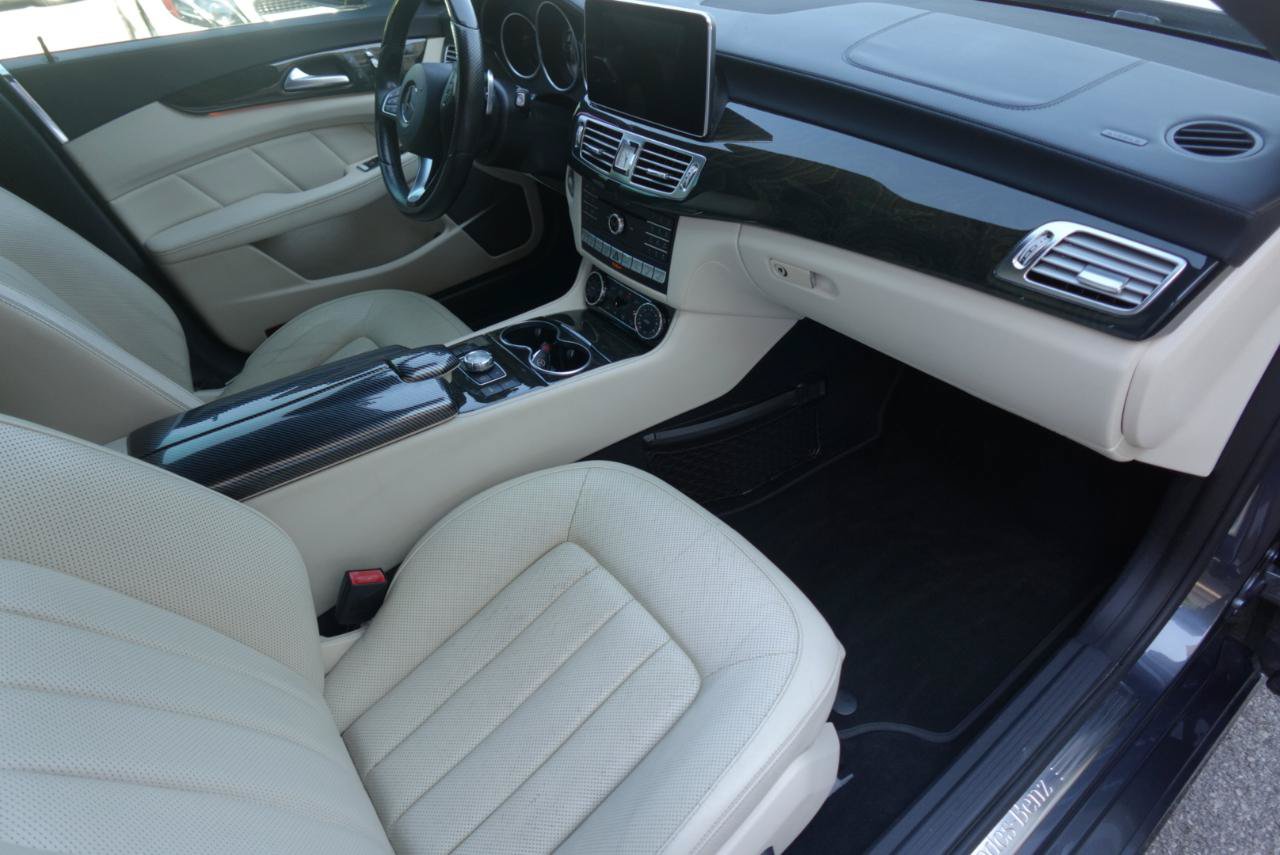 Used 2015 Mercedes-Benz CLS 550 image 16