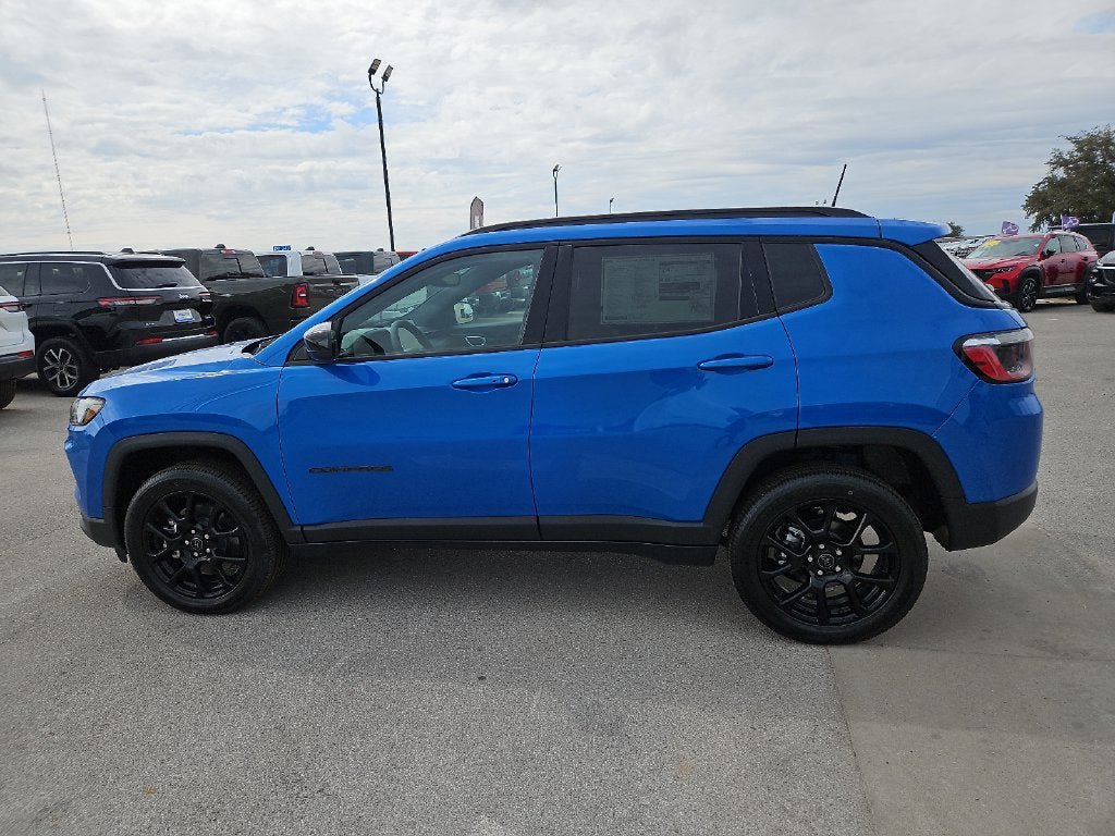 New 2027 Jeep Compass Latitude AWD/4WD image 3