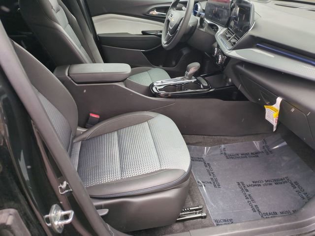Used 2025 Chevrolet Trax LT image 25