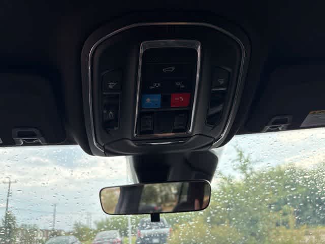 Used 2025 Jeep Grand Cherokee L Altitude RWD image 20