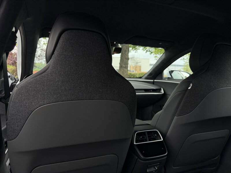 Used 2025 Lucid Air Touring AWD/4WD image 31