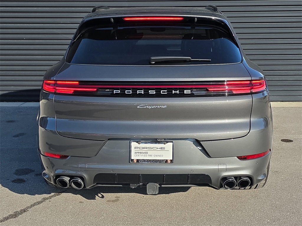 Certified 2025 Porsche Cayenne image 6