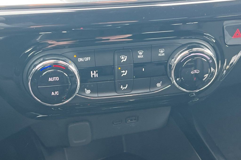 New 2026 Chevrolet Trax RS w/ Driver Confidence Package image 17