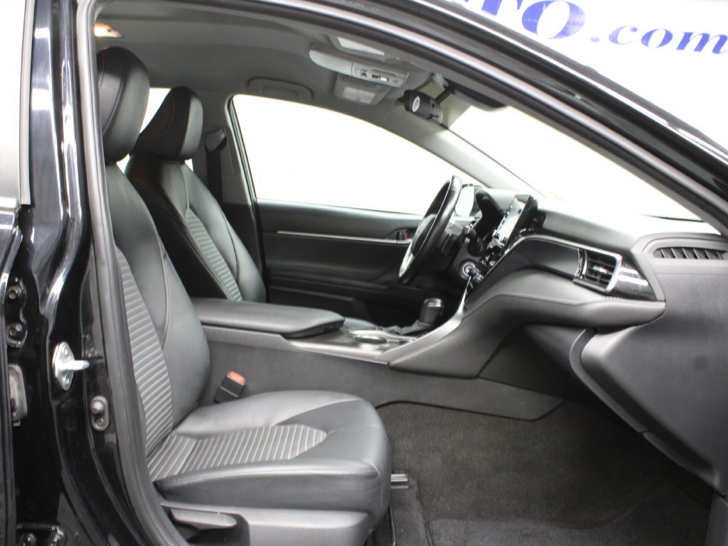 Used 2022 Toyota Camry SE FWD image 24