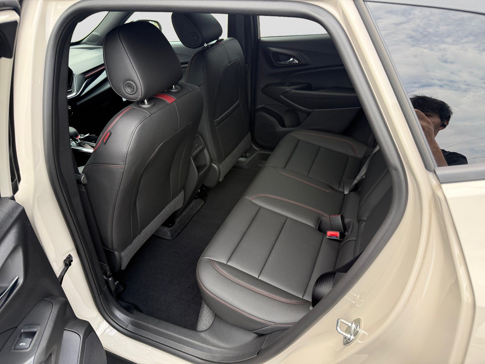 New 2026 Chevrolet Trax RS w/ Driver Confidence Package FWD image 18