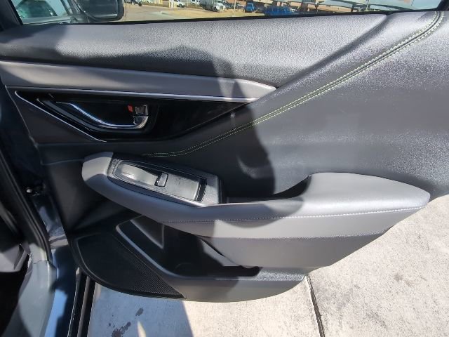 Used 2025 Subaru Outback Onyx Edition image 29