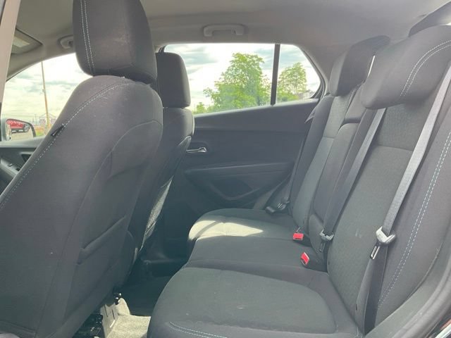 Used 2015 Chevrolet Trax LS w/ LPO, Cargo Package AWD/4WD image 15