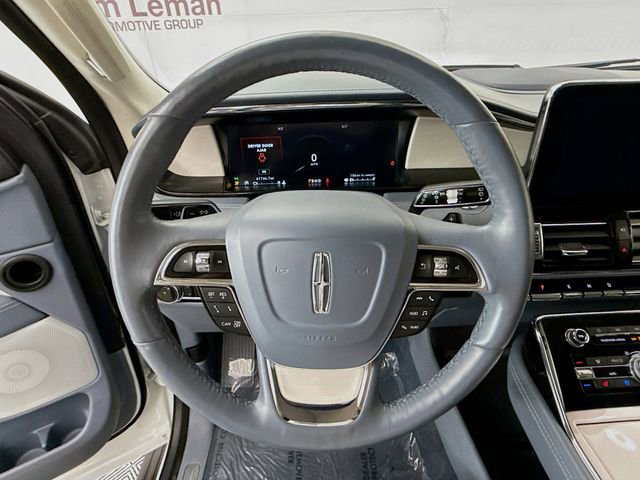 Used 2020 Lincoln Navigator L Black Label w/ Cargo Convenience Package image 11