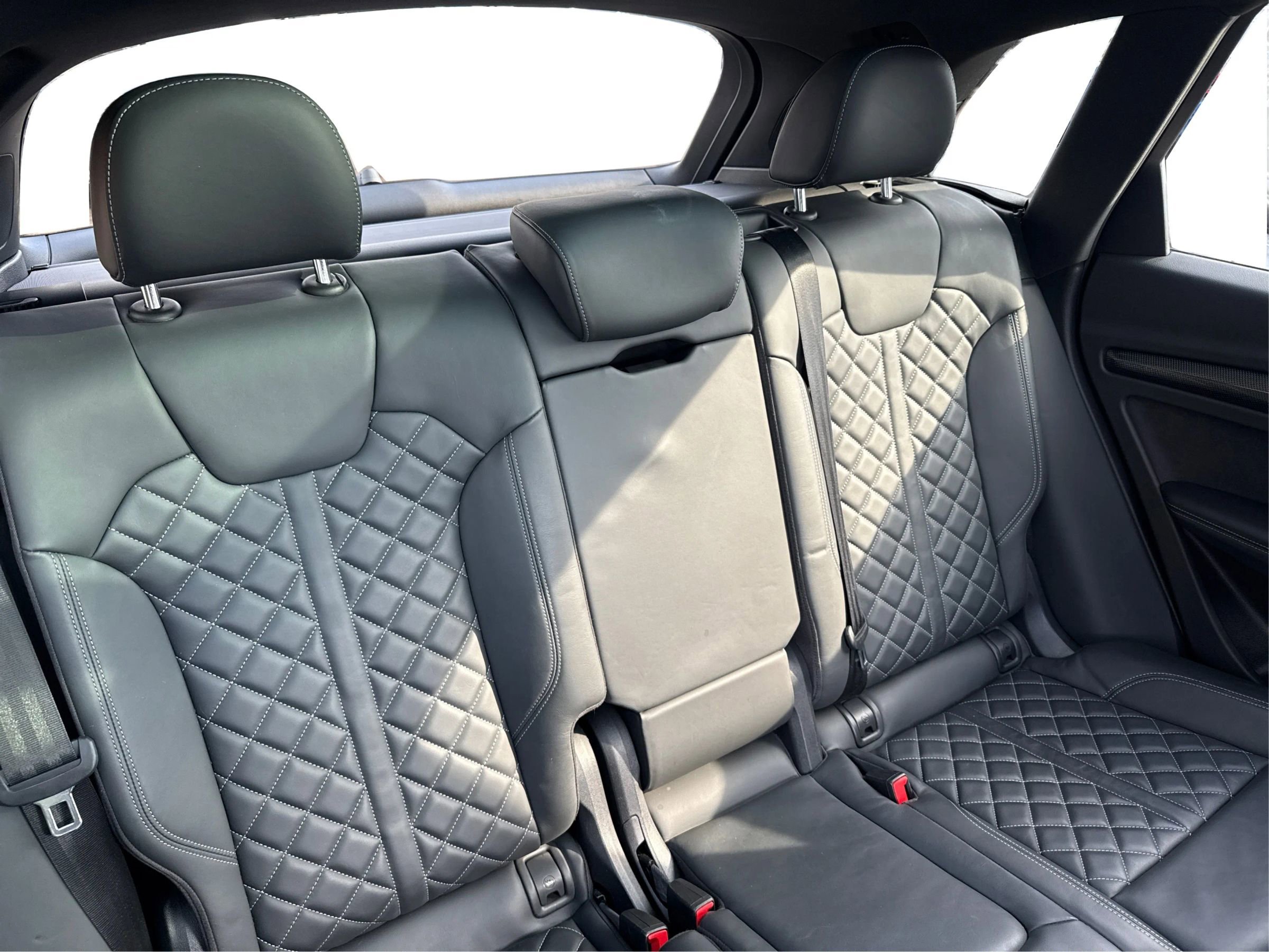 Used 2022 Audi SQ5 Premium Plus w/ Premium Plus Package image 12