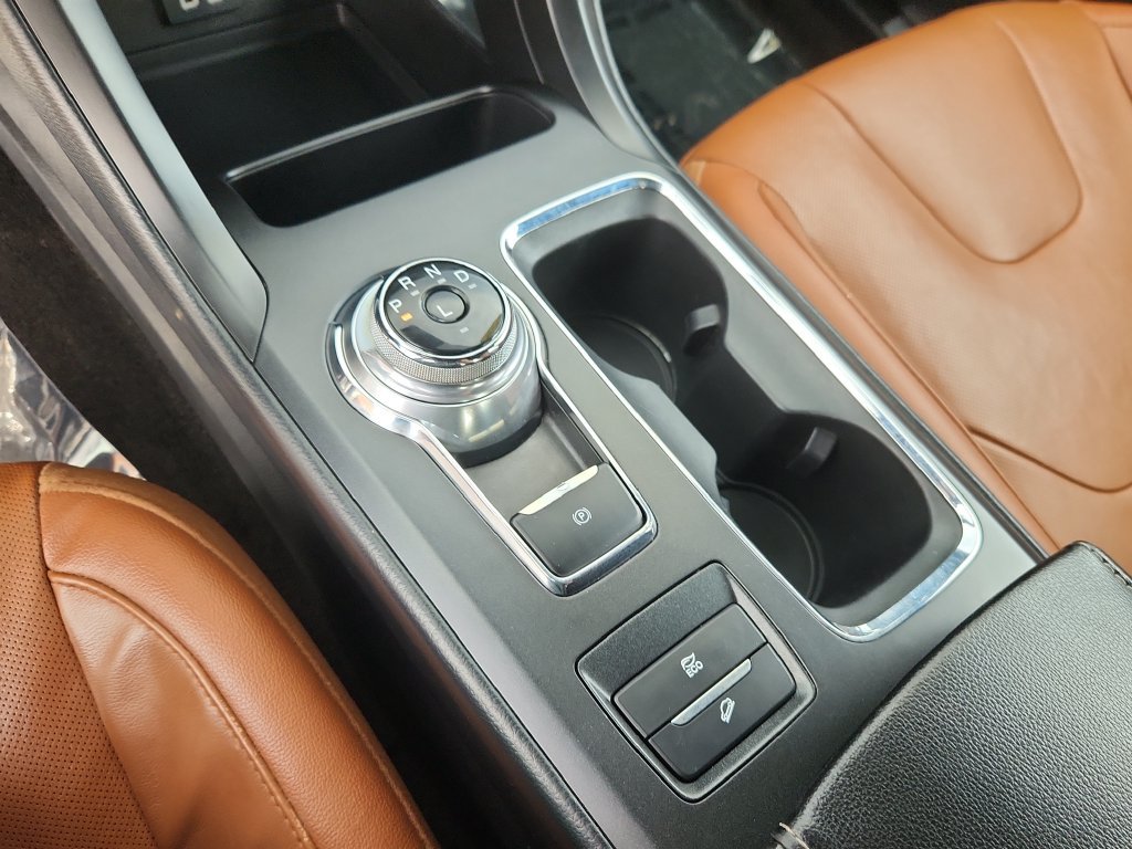 Used 2020 Ford Fusion Titanium FWD image 23