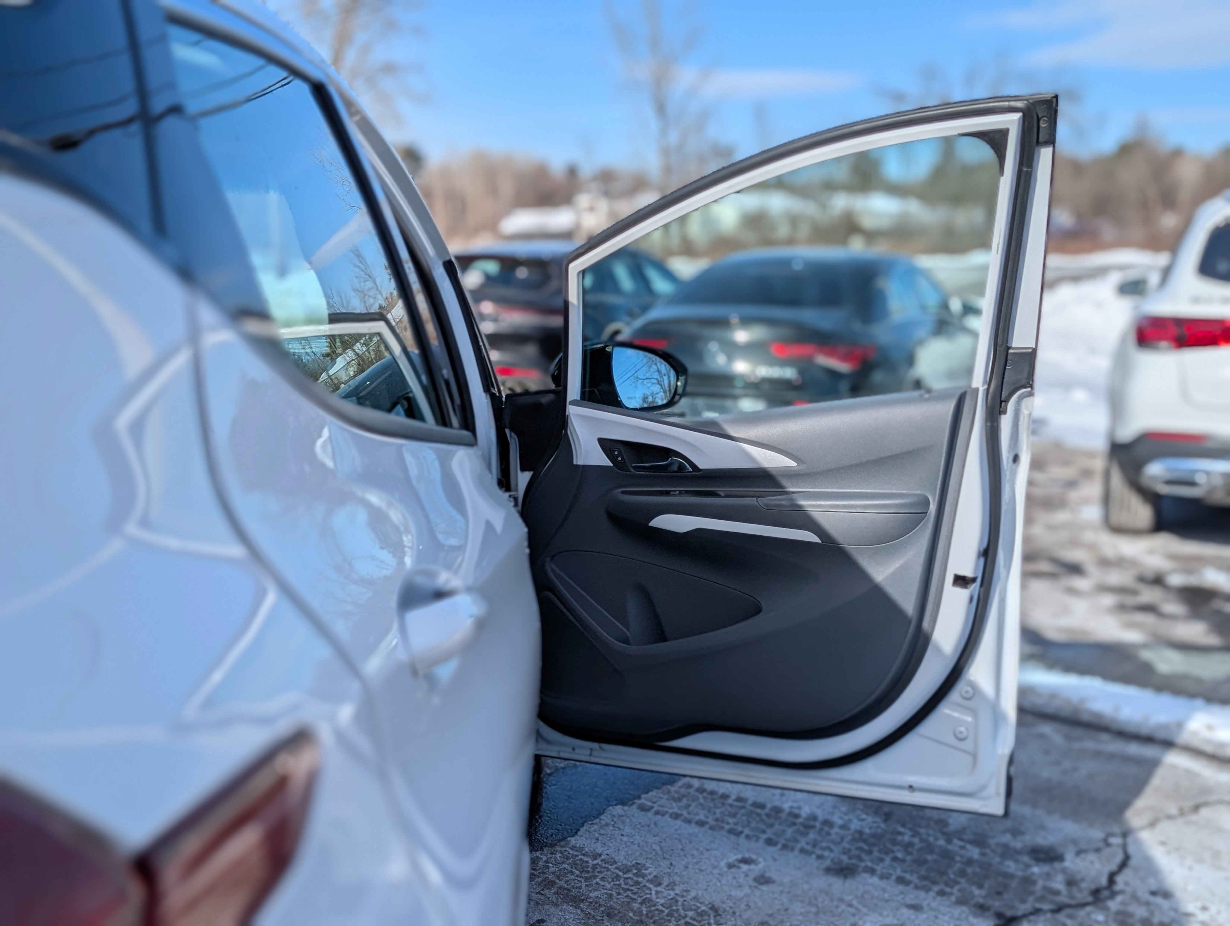 Used 2017 Chevrolet Bolt LT image 39