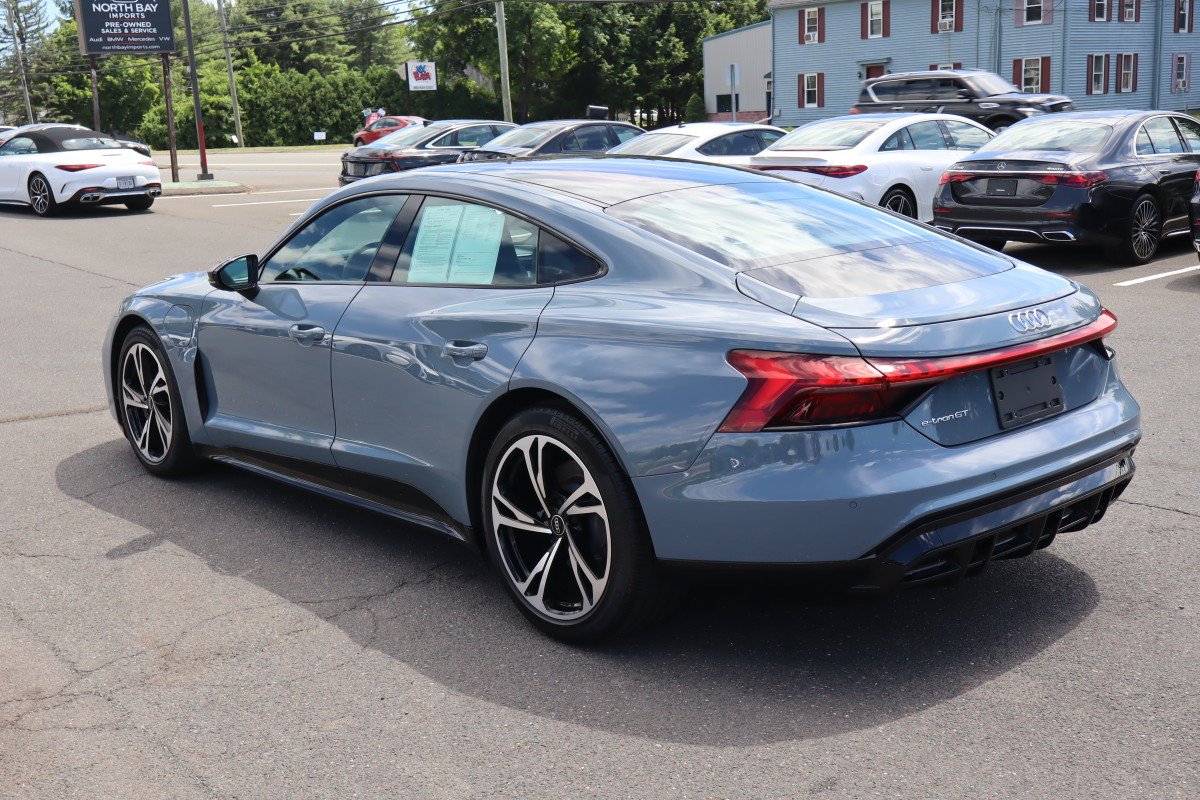 Used 2022 Audi e-tron GT Premium Plus w/ Performance Package AWD/4WD image 7