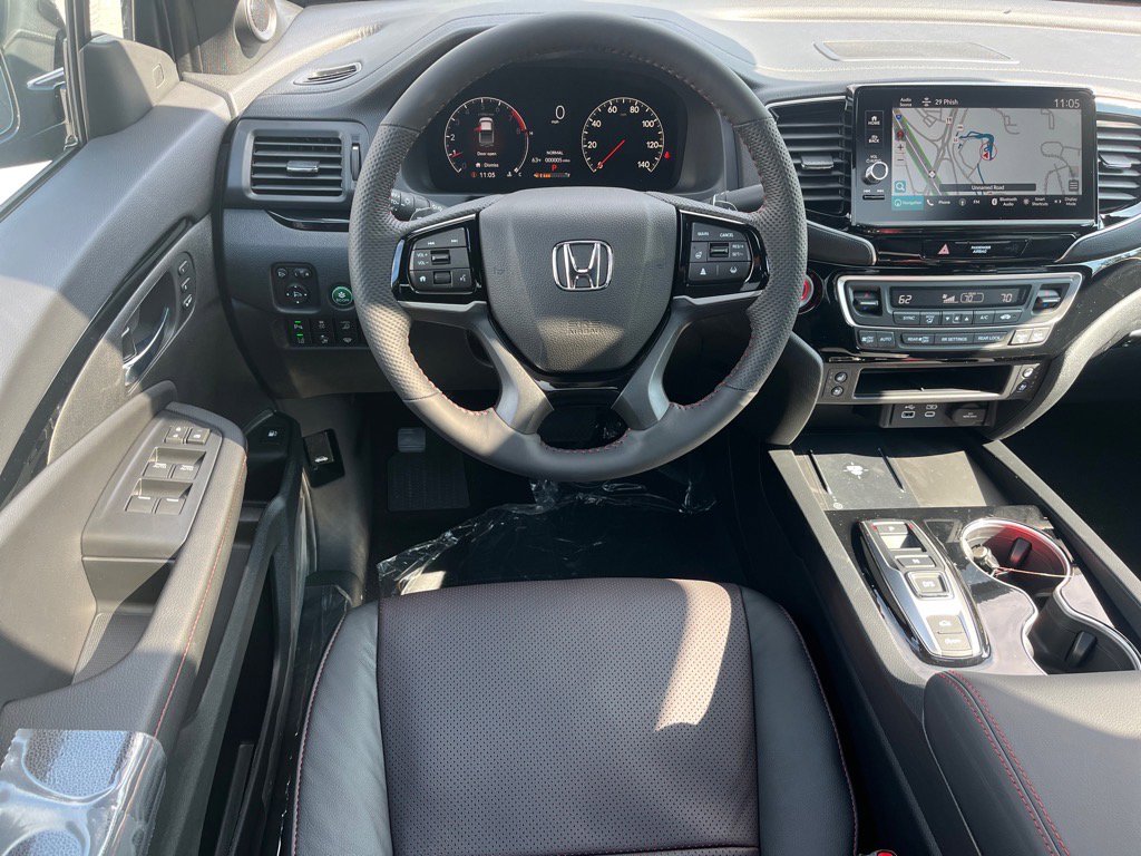 New 2026 Honda Ridgeline Black Edition image 4