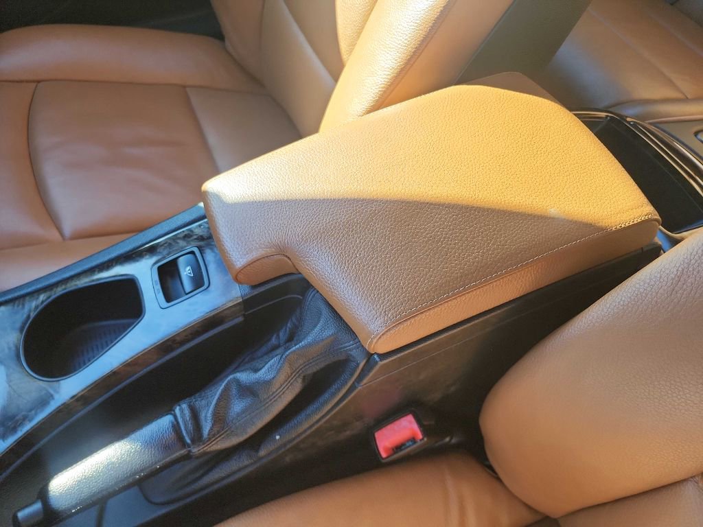 Used 2008 BMW 335i Convertible image 27