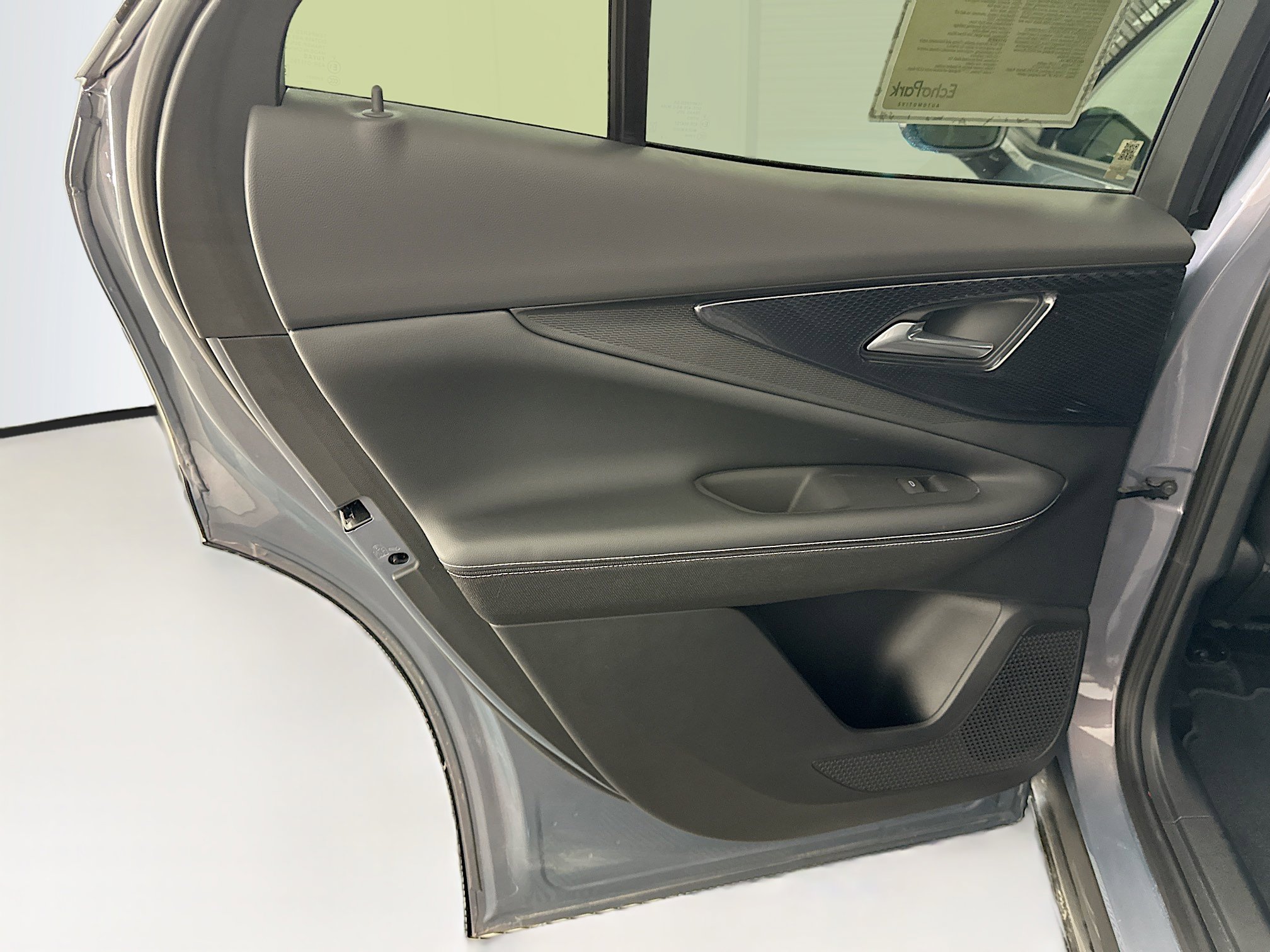 Used 2024 Chevrolet Blazer EV LT image 28