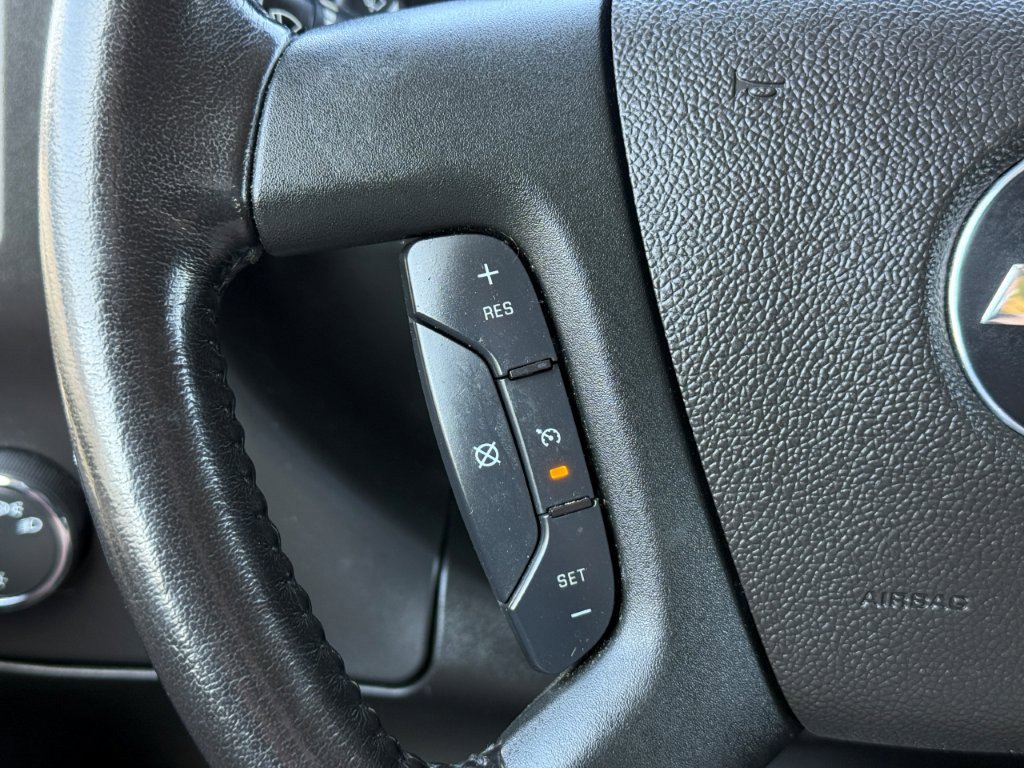 Used 2022 Chevrolet Express 2500 w/ Driver Convenience Package RWD image 32