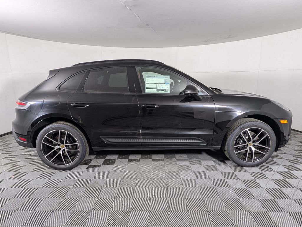 New 2026 Porsche Macan image 8