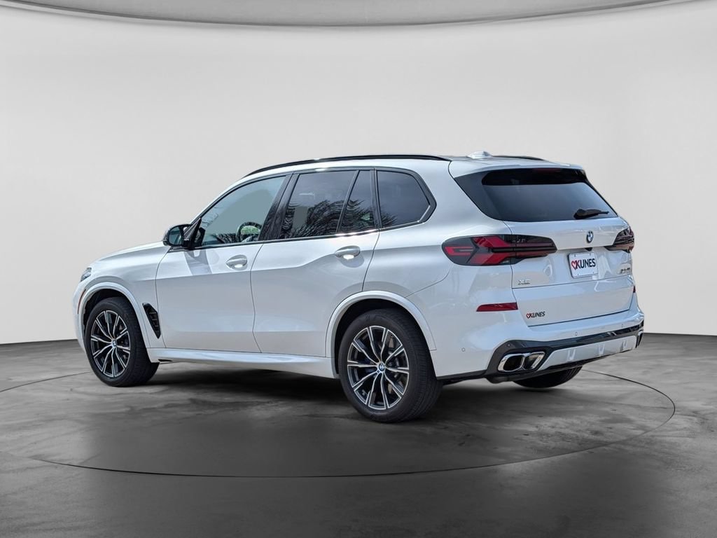 Used 2026 BMW X5 M60i AWD/4WD image 7