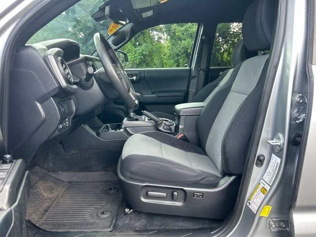 Used 2021 Toyota Tacoma TRD Sport AWD/4WD image 22