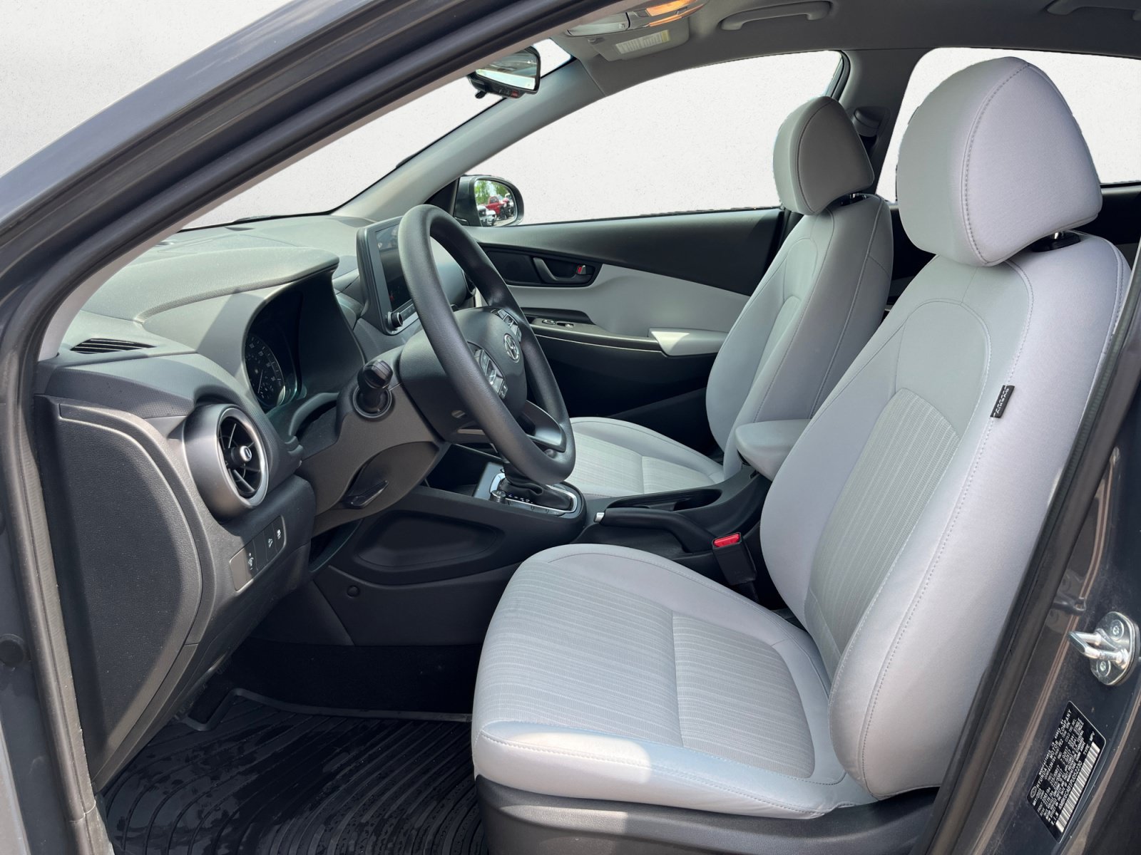 Certified 2023 Hyundai Kona SEL w/ Winter Weather Package AWD/4WD image 10