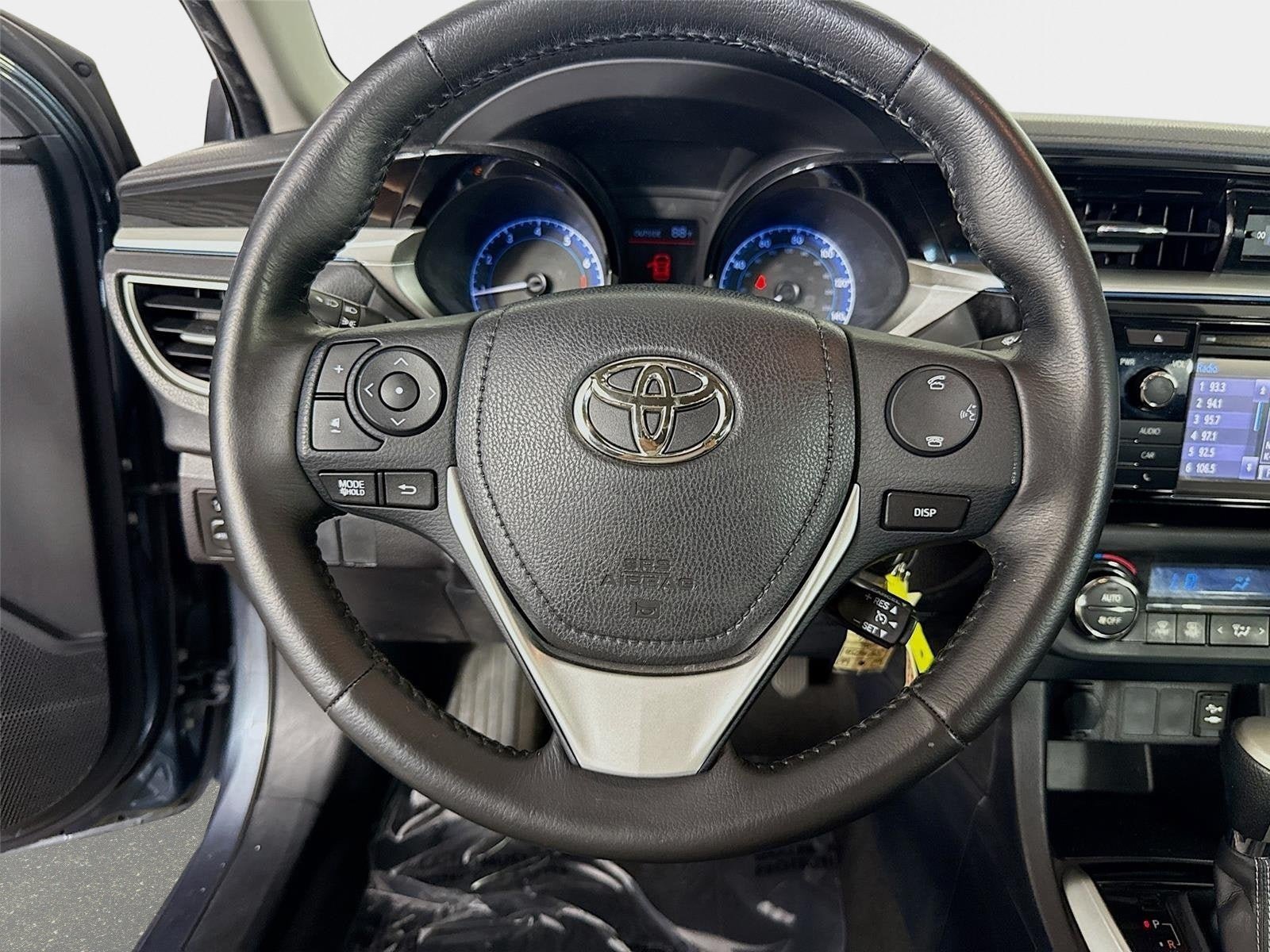 Used 2016 Toyota Corolla S FWD image 12
