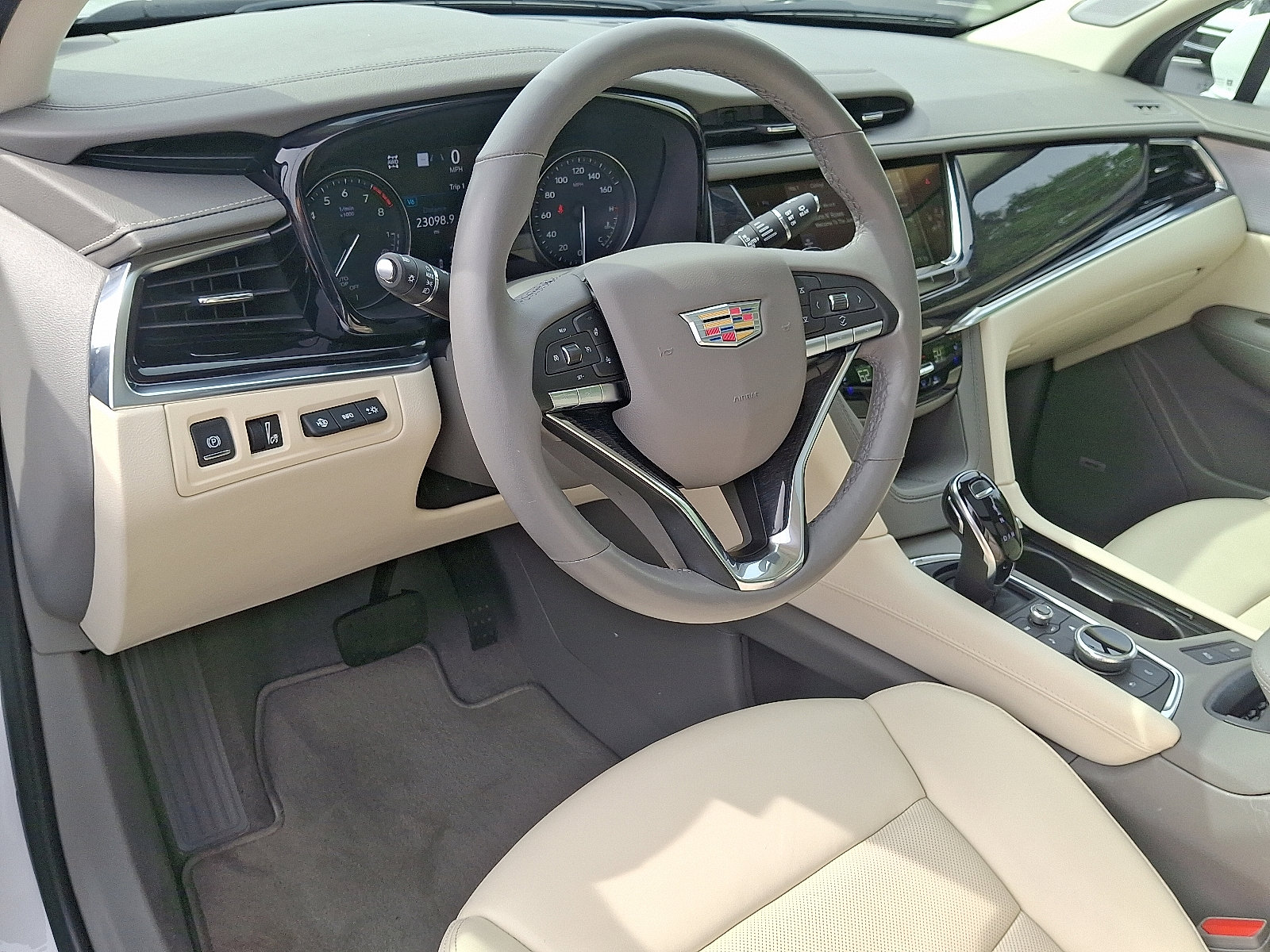 Certified 2023 Cadillac XT6 Premium Luxury w/ Technology Package image 15